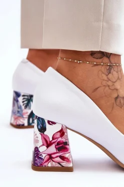 Skórzane Czółenka Z Ozdobnym Obcasem Lewski Shoes 2608/K Biały Groch