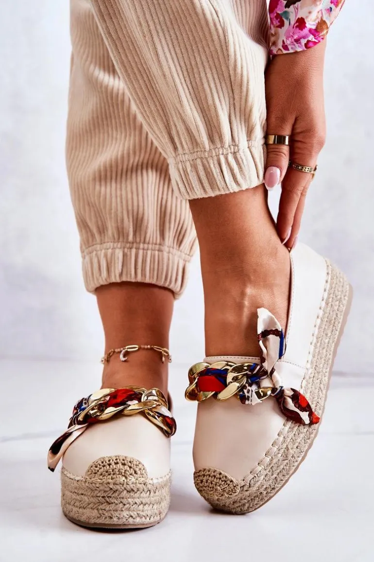 Skórzane Damskie Espadryle Z Łańcuchem Jasnobeżowe Fancy