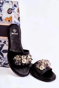 Skórzane Damskie Klapki Z Ozdobą Nicole 2726 Czarne