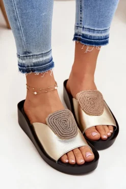 Skórzane Damskie Klapki Z Ozdobą KV51-028 Złote