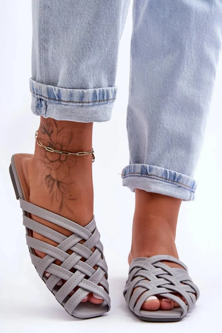 Skórzane Damskie Klapki Z Paskami Szare Doralia