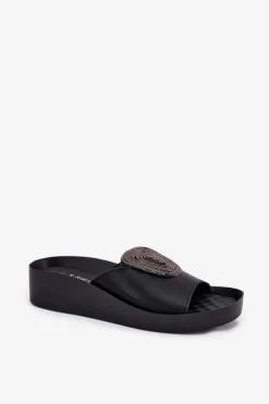 Skórzane Damskie Klapki Z Ozdobą KV51-028 Czarne