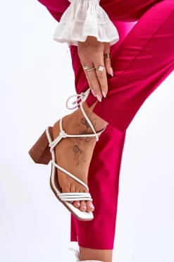 Skórzane Damskie Sandały Na Słupku Białe Seyna