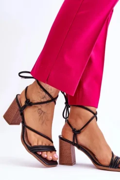 Skórzane Damskie Sandały Na Słupku Czarne Seyna