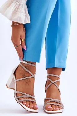 Skórzane Damskie Sandały Z Cyrkoniami Na Obcasie Białe Liviano