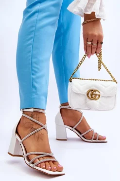 Skórzane Damskie Sandały Z Cyrkoniami Na Obcasie Białe Liviano