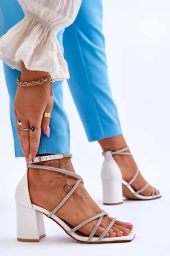 Skórzane Damskie Sandały Z Cyrkoniami Na Obcasie Białe Liviano