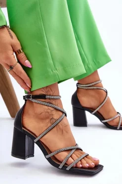 Skórzane Damskie Sandały Z Cyrkoniami Na Obcasie Czarne Liviano