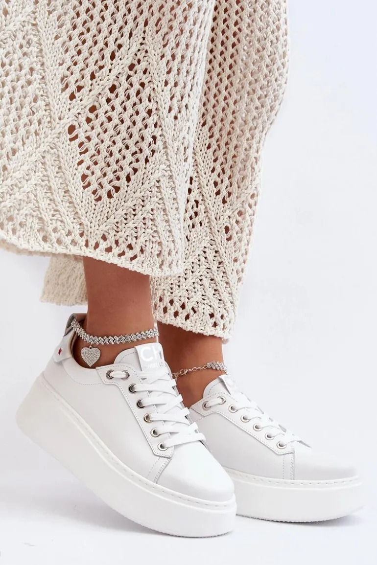 Skórzane Damskie Sneakersy Z Bransoletą CheBello 4406 Białe