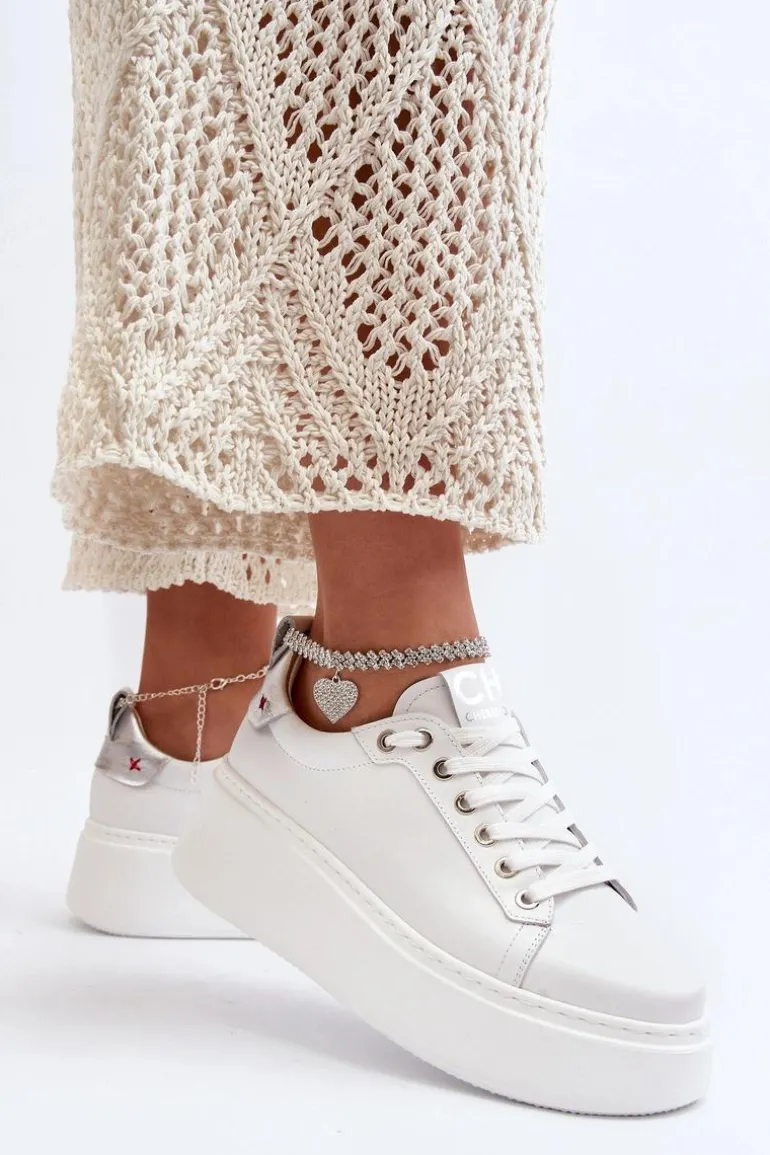 Skórzane Damskie Sneakersy Z Bransoletą CheBello 4406 Białe