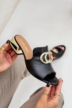 Skórzane Eleganckie Klapki Damskie Na Niskim Obcasie Laura Messi 2874 Czarne