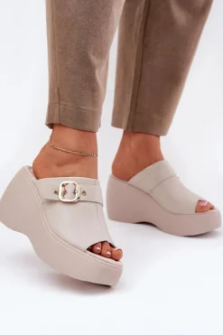 Skórzane Klapki Damskie Na Platformie I Koturnie Z Klamrą S.Barski LR51-542 Beżowe