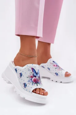 Skórzane Klapki Damskie Na Koturnie Artiker 56C0428 Białe