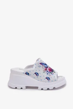 Skórzane Klapki Damskie Na Koturnie Artiker 56C0428 Białe