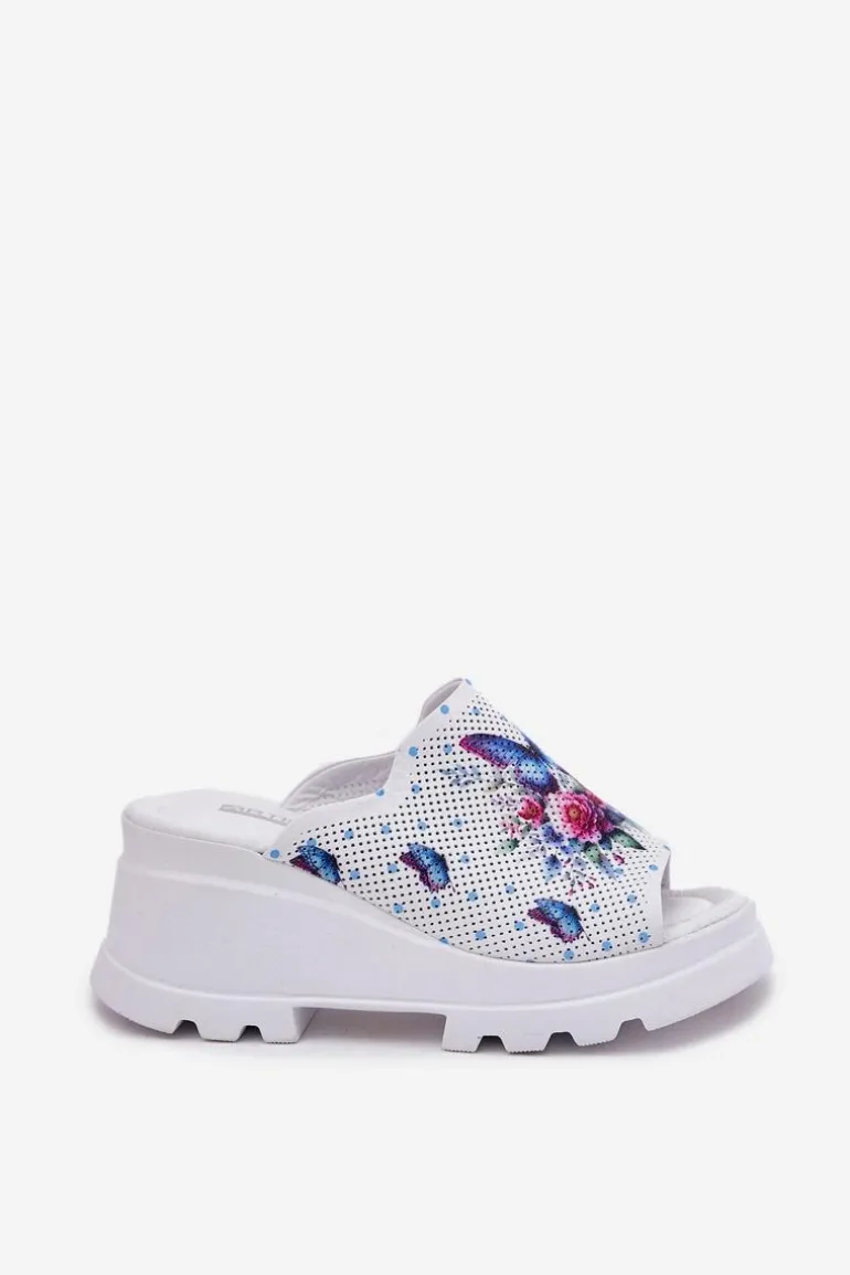 Skórzane Klapki Damskie Na Koturnie Artiker 56C0428 Białe