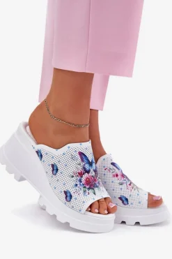 Skórzane Klapki Damskie Na Koturnie Artiker 56C0428 Białe