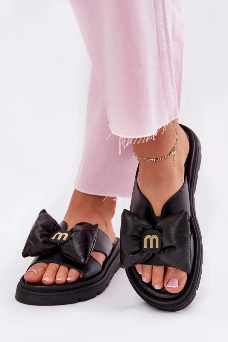 Skórzane Klapki Damskie Na Platformie Z Kokardą CheBello 4647 Czarne
