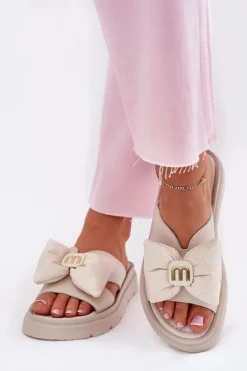 Skórzane Klapki Damskie Na Platformie Z Kokardą CheBello 4647 Beżowe