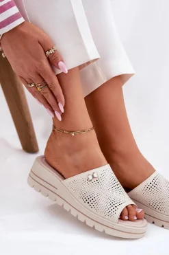 Skórzane Klapki Damskie Na Koturnie Vinceza 41477 Beżowe