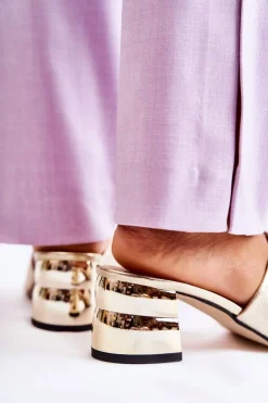 Skórzane Klapki Damskie Na Obcasie Złote Perry