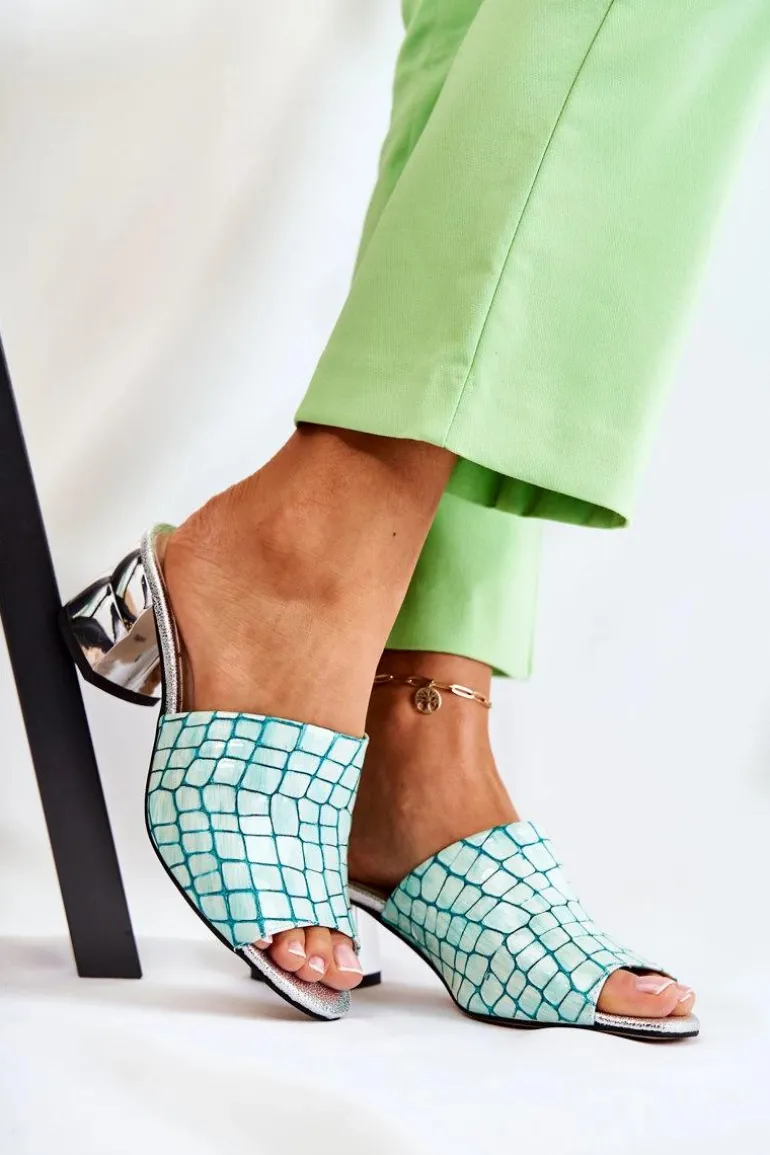 Skórzane Klapki Damskie Wzór Krokodyl Na Obcasie Jasnozielone Perry