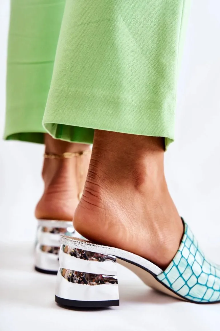 Skórzane Klapki Damskie Wzór Krokodyl Na Obcasie Jasnozielone Perry