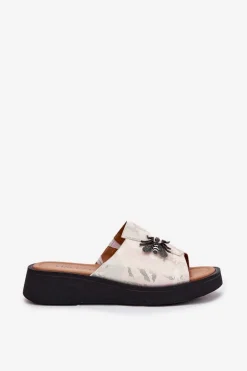 Skórzane Klapki Damskie Z Broszką Vinceza 66752 Beżowe