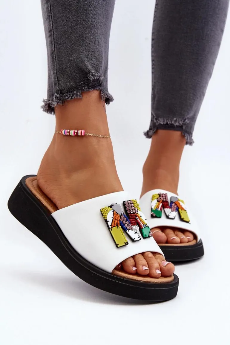 Skórzane Klapki Damskie Z Ozdobą Białe Asames