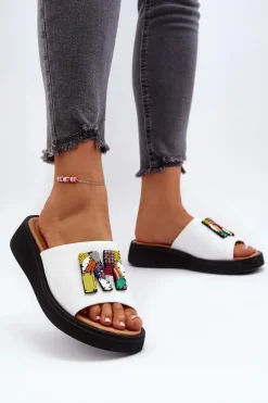 Skórzane Klapki Damskie Z Ozdobą Białe Asames