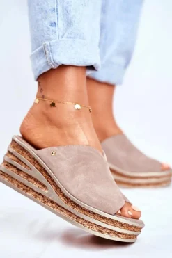 Skórzane Klapki Na Koturnie Cappuccino Nicole 2559