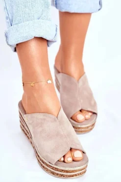 Skórzane Klapki Na Koturnie Cappuccino Nicole 2559