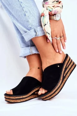 Skórzane Klapki Na Koturnie Czarne Nicole 2559