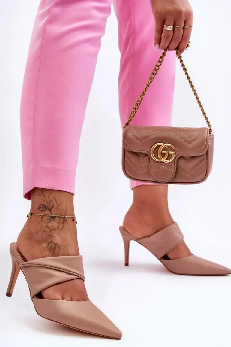 Skórzane Klapki Na Szpilce Ciemnobeżowe Aveline