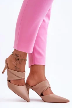 Skórzane Klapki Na Szpilce Ciemnobeżowe Aveline