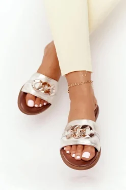 Skórzane Klapki Z Łańcuszkiem Nicole 2652 Białe Metaliczne