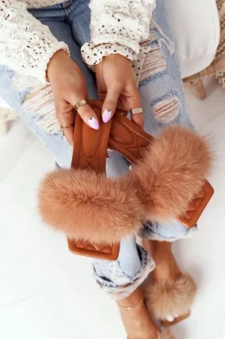 Skórzane Klapki Z Futerkiem Camel Love You So