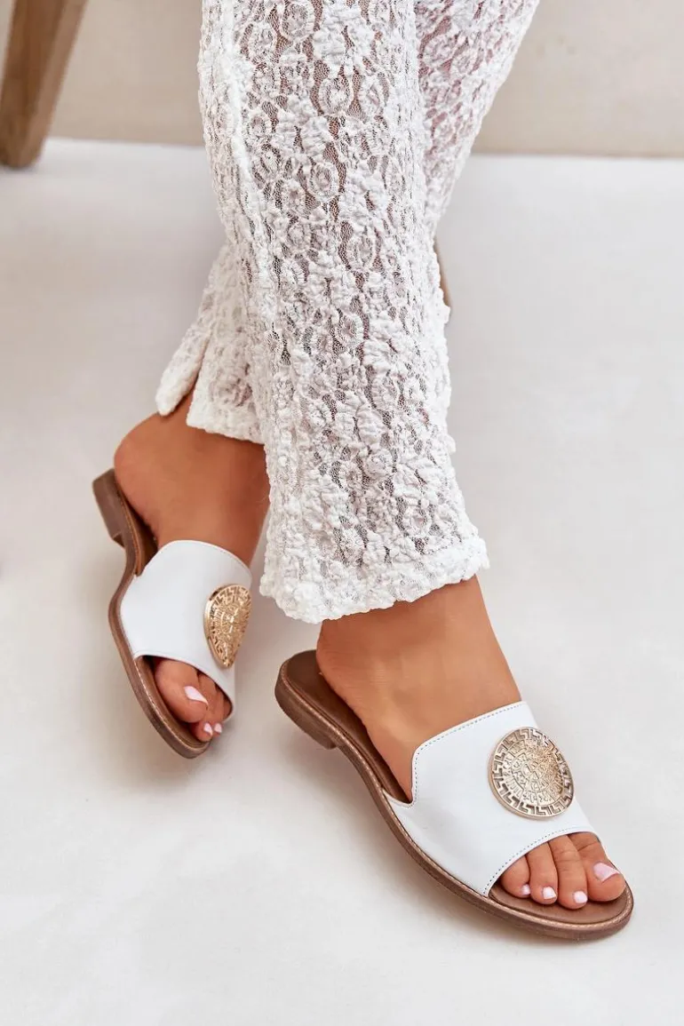 Skórzane Klapki Z Ozdobą Na Płaskim Obcasie Zazoo 3047/O Białe