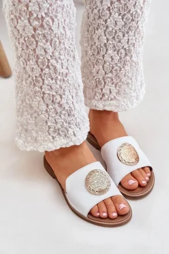 Skórzane Klapki Z Ozdobą Na Płaskim Obcasie Zazoo 3047/O Białe