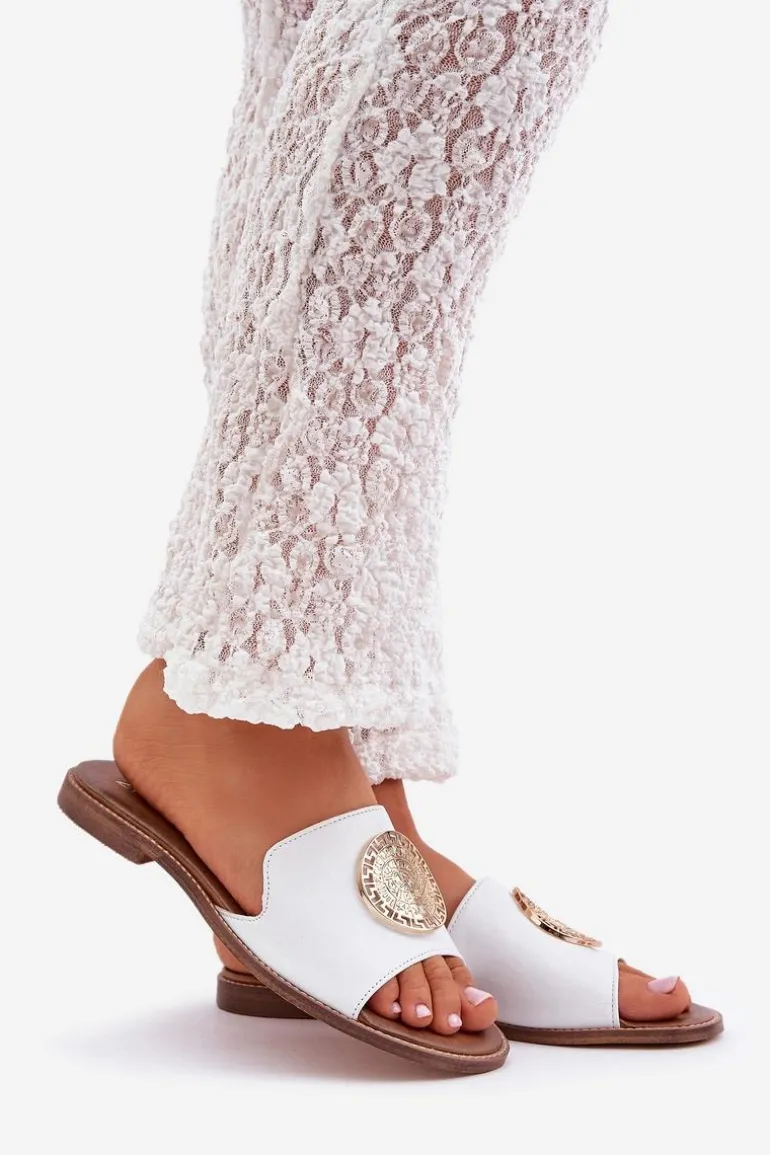 Skórzane Klapki Z Ozdobą Na Płaskim Obcasie Zazoo 3047/O Białe