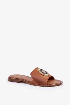 Skórzane Klapki Z Ozdobą Na Płaskim Obcasie Lewski 3047/O Camel