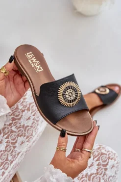 Skórzane Klapki Z Ozdobą Na Płaskim Obcasie Zazoo 3047/O Czarne