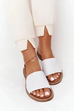 Skórzane Klapki Z Pikowaniem Nicole 2650 Białe