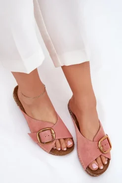 Skórzane Klapki Ze Złotą Klamrą Maciejka 07000-15 Różowe