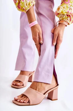 Skórzane Klasyczne Klapki Na Obcasie Nude Talena