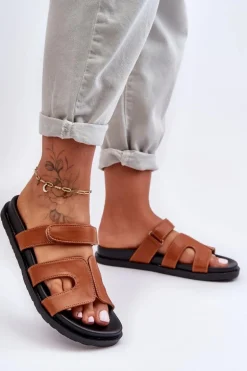 Skórzane Klasyczne Klapki Damskie Na Rzep Brązowe Amedon