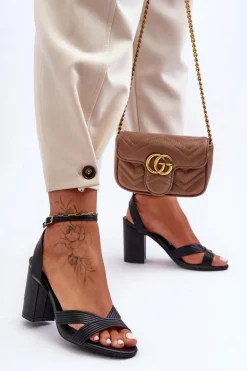 Skórzane Klasyczne Sandałki Na Słupku Czarne Zipola