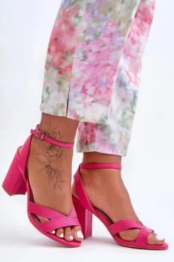 Skórzane Klasyczne Sandałki Na Słupku Fuksja Zipola