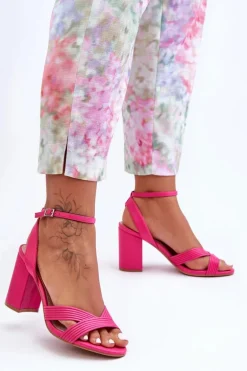 Skórzane Klasyczne Sandałki Na Słupku Fuksja Zipola