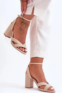 Skórzane Klasyczne Sandałki Na Słupku Beżowe Zipola