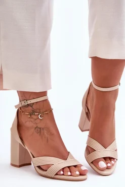 Skórzane Klasyczne Sandałki Na Słupku Beżowe Zipola